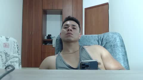 alessandromancini92 online show from 10/28/25, 02:04