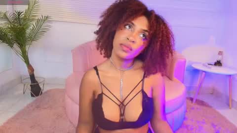 Alejandra  online show from 11/19/25, 01:11