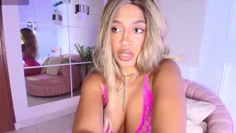 Alejandra  online show from 12/14/25, 12:54