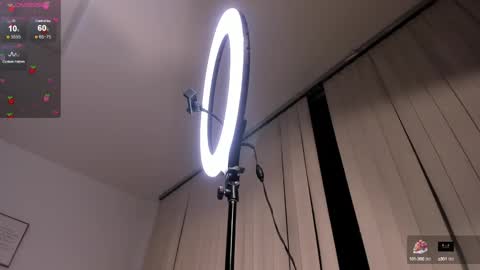 Alessia cruz online show from 01/10/25, 10:17