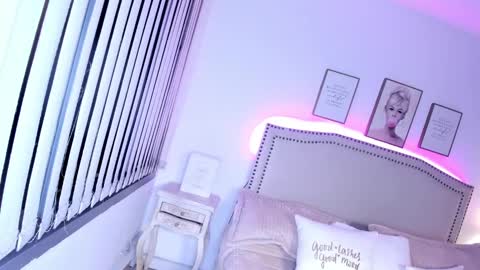 Alessia cruz online show from 02/06/25, 10:37