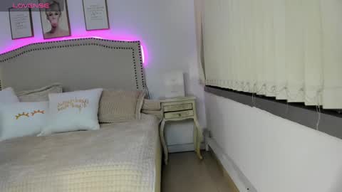 Alessia cruz online show from 02/20/25, 10:27