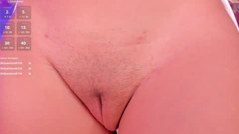 Snapshot of alessiacorleone_ chatting on 12/14/24, 02:45 Alessia online show from 12/14/24, 02:45