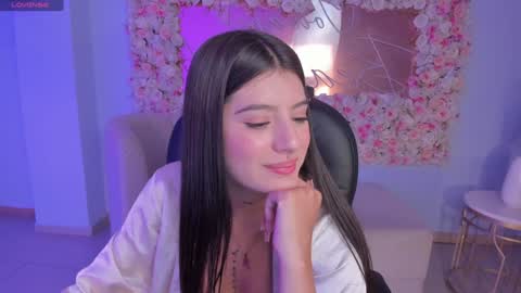 Snapshot of alessiacorleone_ chatting on 12/14/24, 11:12 Alessia online show from 12/14/24, 11:12