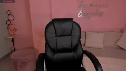 Snapshot of alessiacorleone_ chatting on 12/29/24, 05:44 Alessia online show from 12/29/24, 05:44