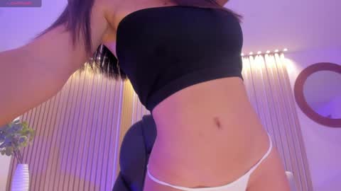 Snapshot of alessiacorleone_ chatting on 01/17/25, 07:38 Alessia online show from 01/17/25, 07:38