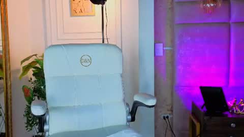 Alessia online show from 07/20/26, 10:07