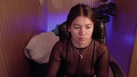 Snapshot of alessiamonroe_ chatting on 03/17/26, 08:17 alessiamonroe_ online show from 03/17/26, 08:17