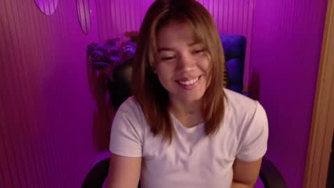 Snapshot of alessiamonroe_ chatting on 04/06/26, 08:10 alessiamonroe_ online show from 04/06/26, 08:10