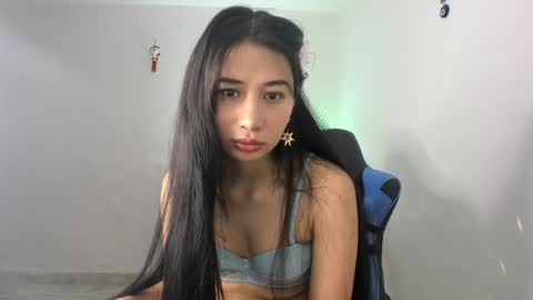 Snapshot of alessiavix chatting on 12/26/24, 04:25 Alessia Meow online show from 12/26/24, 04:25