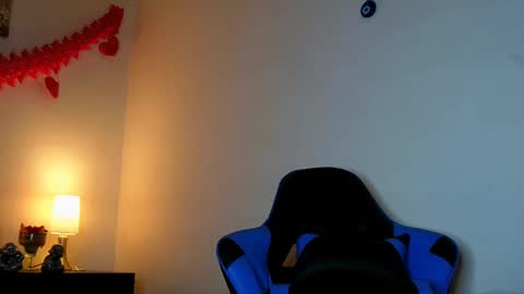 Snapshot of alessiavix chatting on 02/14/25, 03:58 Alessia Meow online show from 02/14/25, 03:58