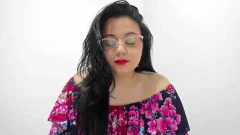 Snapshot of aleteacher chatting on 01/23/25, 04:52 Alejandra online show from 01/23/25, 04:52