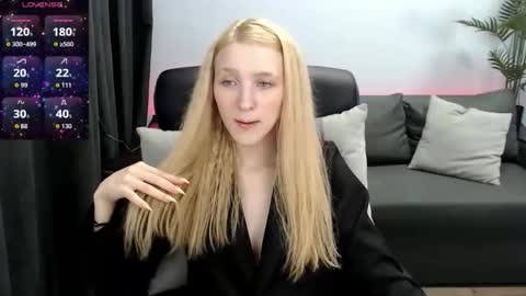 Snapshot of aletta_pearl chatting on 06/03/26, 07:11 aletta_pearl online show from 06/03/26, 07:11
