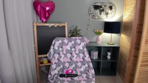 alettablacck online show from 10/16/25, 01:17