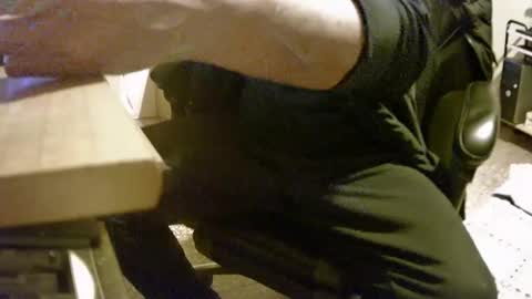 Snapshot of alex81pv1981 chatting on 12/22/24, 06:04 alex81pv1981 online show from 12/22/24, 06:04