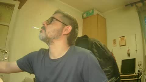 Snapshot of alex81pv1981 chatting on 01/02/25, 12:24 alex81pv1981 online show from 01/02/25, 12:24