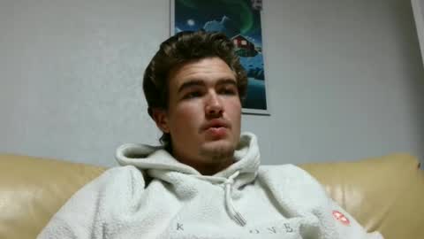 Snapshot of alex83530 chatting on 01/05/25, 08:00 Alex83530 online show from 01/05/25, 08:00