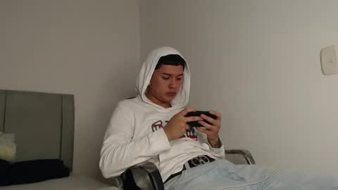 Owen online show from 05/05/26, 07:27