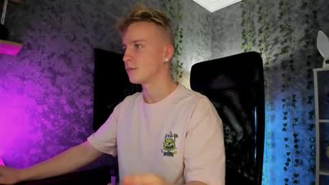 your Alex online show from 10/24/25, 05:04