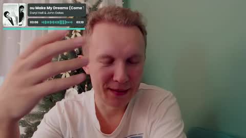 Snapshot of alex_amazing chatting on 01/13/25, 01:02 Alex Amazing online show from 01/13/25, 01:02