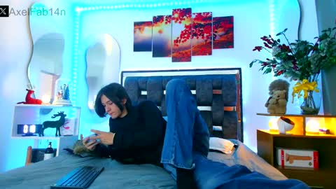 sneider online show from 12/23/24, 06:48