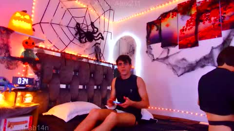 sneider online show from 10/17/25, 08:11