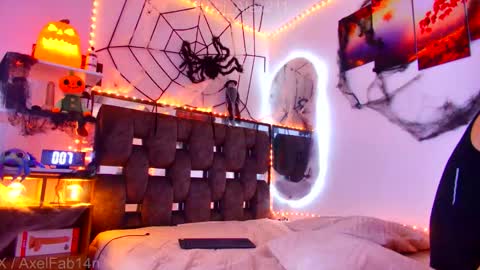 sneider online show from 10/26/25, 09:31