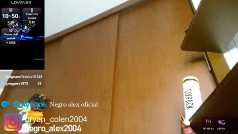 Snapshot of alex_bbc2004 chatting on 11/22/25, 01:10 alex bbc2004 online show from 11/22/25, 01:10