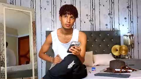 Snapshot of alex_bloom_ chatting on 06/09/26, 07:14 Alexander online show from 06/09/26, 07:14