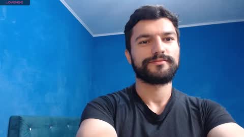 Snapshot of alex_blu chatting on 10/09/25, 09:13 Alex online show from 10/09/25, 09:13