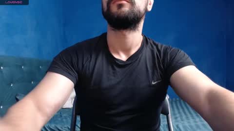 Snapshot of alex_blu chatting on 10/10/25, 11:20 Alex online show from 10/10/25, 11:20