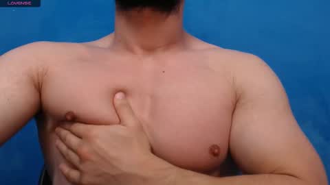 Snapshot of alex_blu chatting on 10/12/25, 09:08 Alex online show from 10/12/25, 09:08