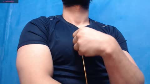 Snapshot of alex_blu chatting on 10/17/25, 09:45 Alex online show from 10/17/25, 09:45