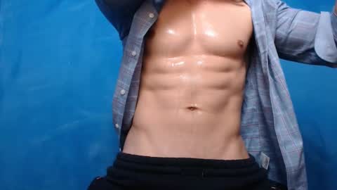 Snapshot of alex_blu chatting on 10/22/25, 10:53 Alex online show from 10/22/25, 10:53