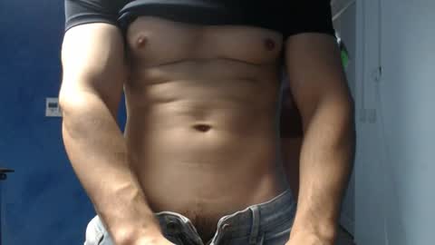 Snapshot of alex_blu chatting on 12/05/25, 11:41 Alex online show from 12/05/25, 11:41