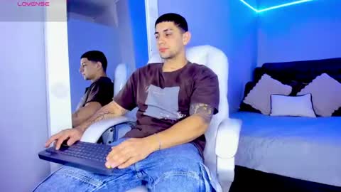alex online show from 06/19/26, 12:42