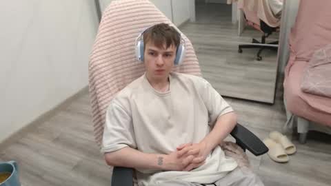 Alex online show from 09/22/25, 10:23