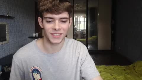 Alex online show from 10/13/25, 01:22