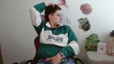 Snapshot of alex_parker07 chatting on 11/06/25, 06:53 Alex Parker online show from 11/06/25, 06:53