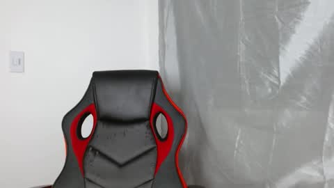 Snapshot of alex_parker07 chatting on 12/19/25, 01:12 Alex Parker online show from 12/19/25, 01:12