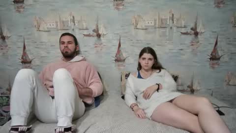 Snapshot of alex_sarah_sex chatting on 10/13/25, 09:48 Alex and Sarah online show from 10/13/25, 09:48