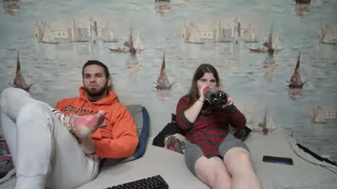 Snapshot of alex_sarah_sex chatting on 10/15/25, 06:19 Alex and Sarah online show from 10/15/25, 06:19