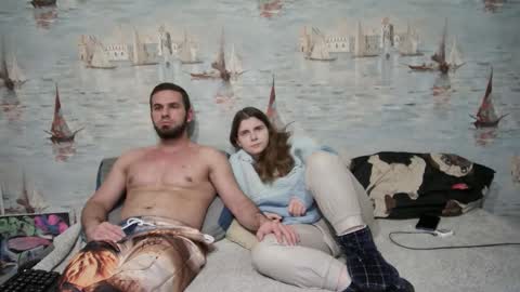 Snapshot of alex_sarah_sex chatting on 10/17/25, 08:44 Alex and Sarah online show from 10/17/25, 08:44