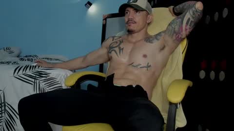 alex_sthorm online show from 10/12/25, 05:50