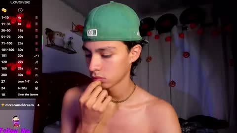 Snapshot of alex_sweet_69 chatting on 10/08/25, 02:47 Alex online show from 10/08/25, 02:47