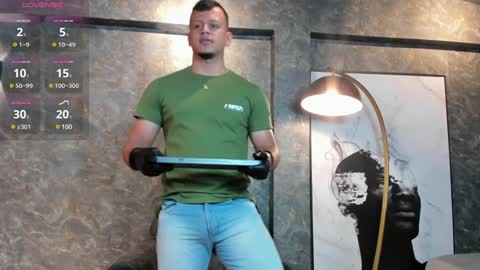 Alex Towers online show from 12/04/24, 09:13