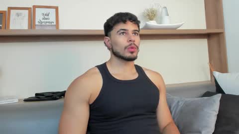 alex_wolf05 online show from 02/13/26, 04:14