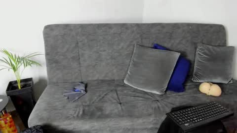 Alex Woll online show from 09/17/25, 09:33