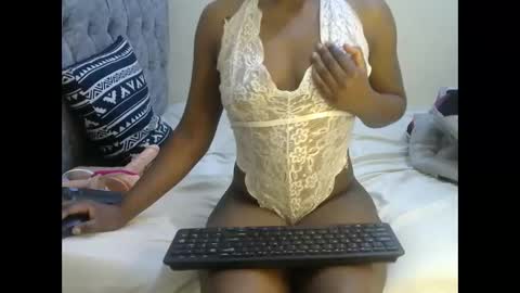 alexa_3909 online show from 09/21/25, 12:34