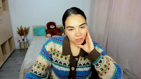 Snapshot of alexa_dolly chatting on 11/08/25, 06:57 Alexa online show from 11/08/25, 06:57